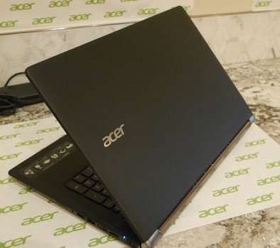 acer_aspire_v17_nitro_3