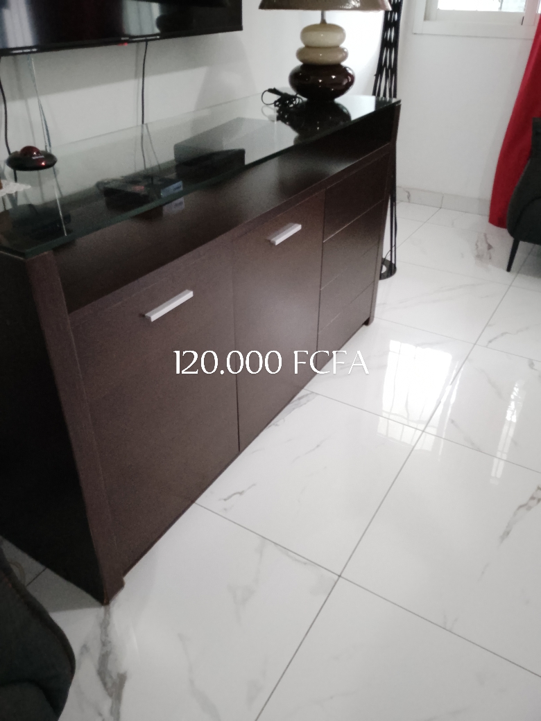 1000215559